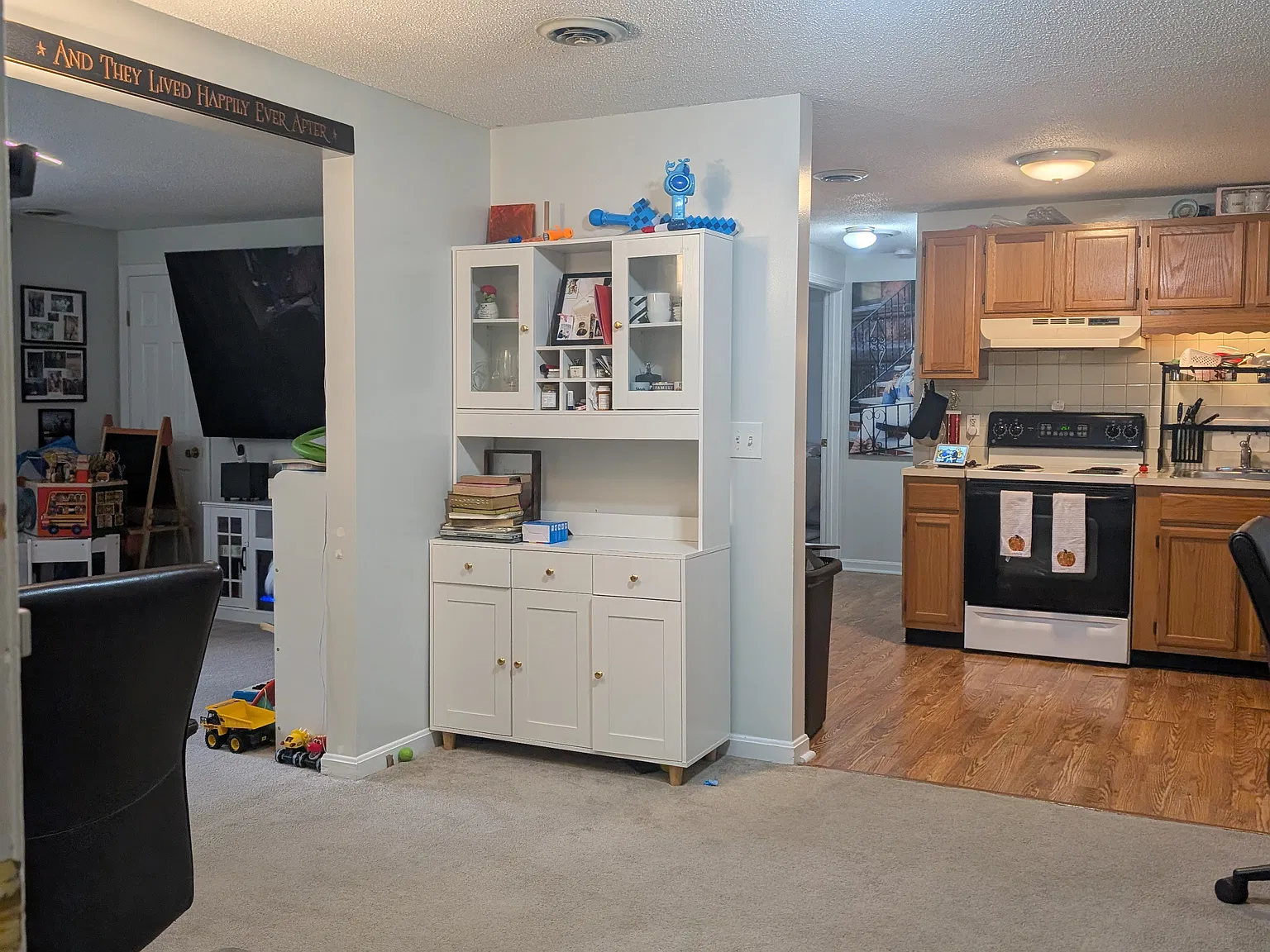 2 bed, 1009 sqft, $2,550 — Photo 2