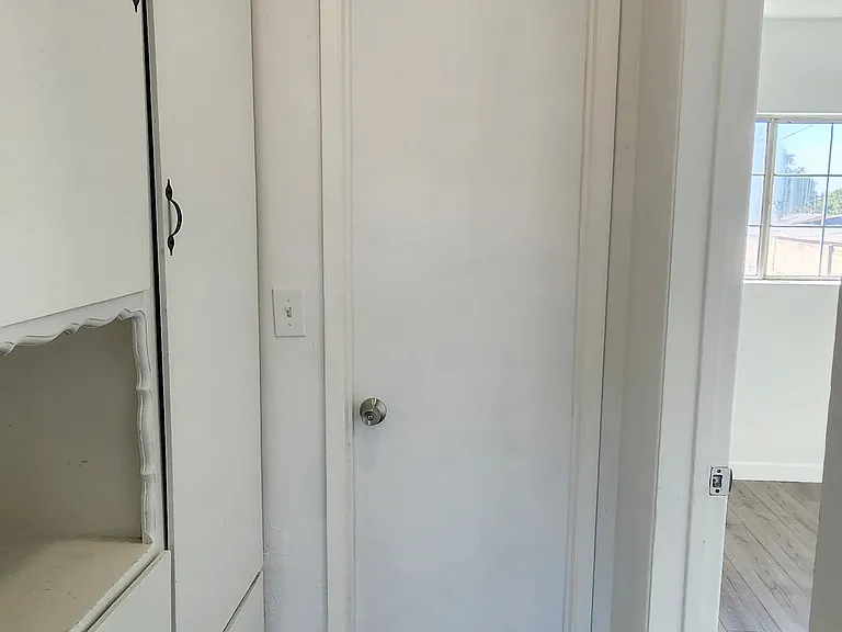 8161 Evergreen Ave #B — Photo 17