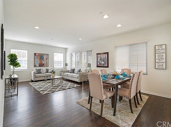 5th image of 421 Golden Bear Ln