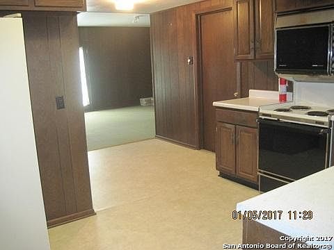 4th image of 330 Ryan Dr