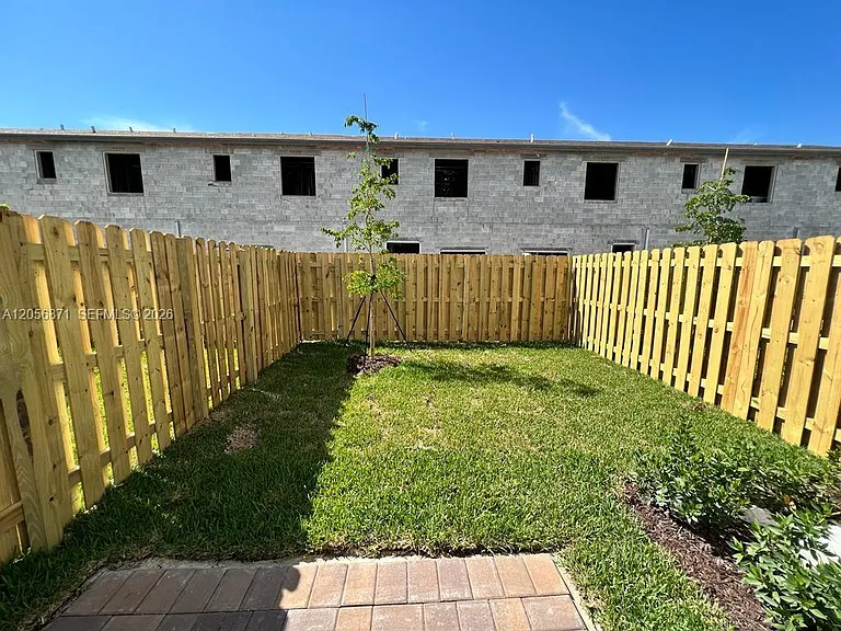 11876 SW 245th Ter #11876 — Photo 4