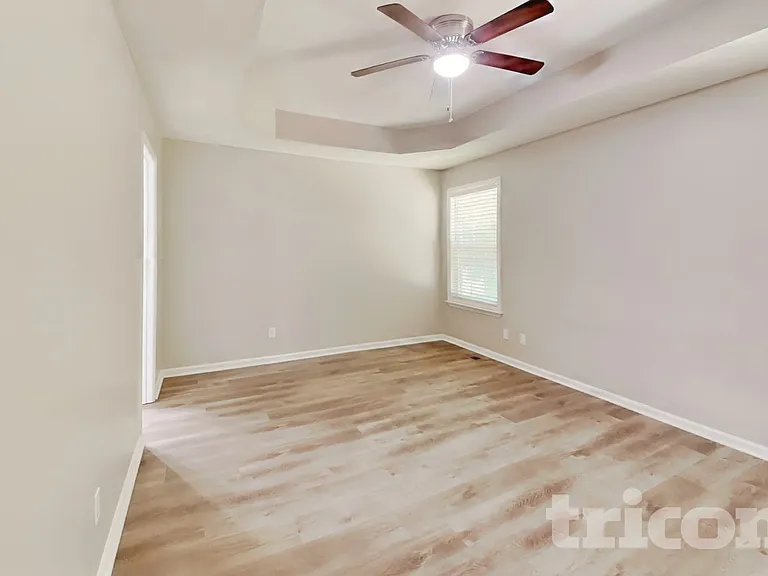800 Chaney Woods Dr — Photo 7