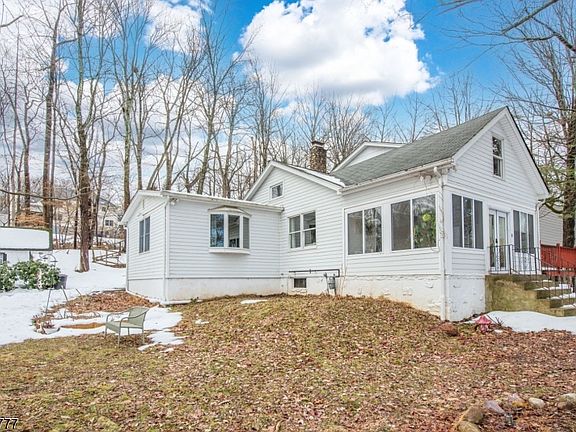 3rd image of 37 Mount Hope Rd