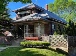 2634 S Linebarger Ter, Milwaukee, WI 53207