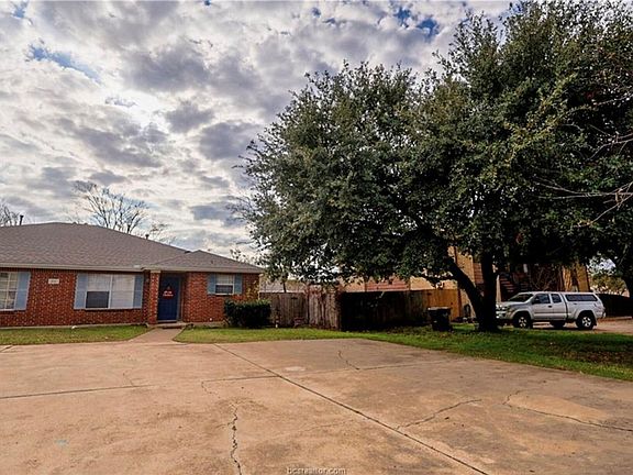 2nd image of 1802 Treehouse Trl APT A