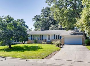 1404 Lake Shore Dr W, Minneapolis, MN 55423