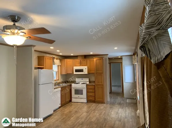 1107 N Creek Rd Trlr 7, Porter Corners, NY 12859