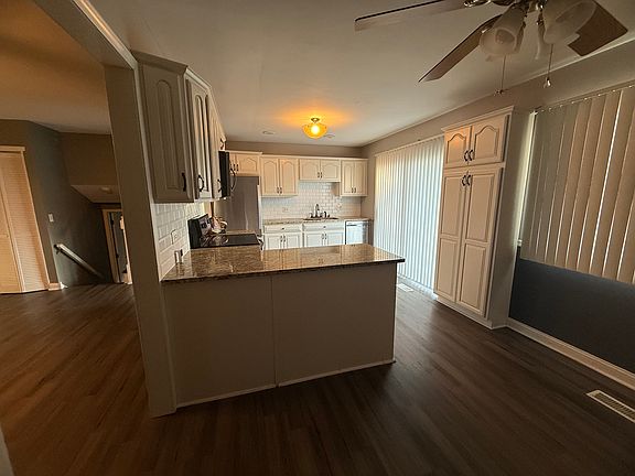 2nd image of 3830 Marine Dr