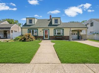 23 John Ln, Levittown, NY 11756