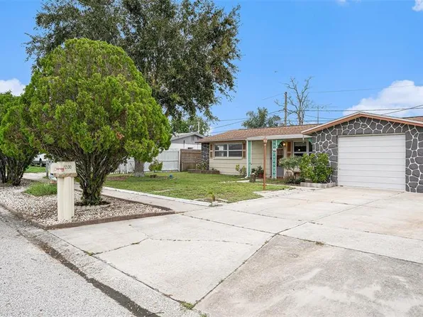 1200 Tamarac Dr, Holiday, FL 34690