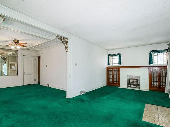 3rd image of 3824 Indiana Ave