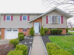 347 E Lynnwood St, Allentown, PA 18103