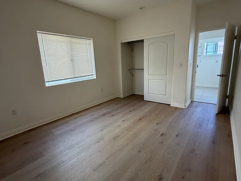 8260 Golden Cir — Photo 2