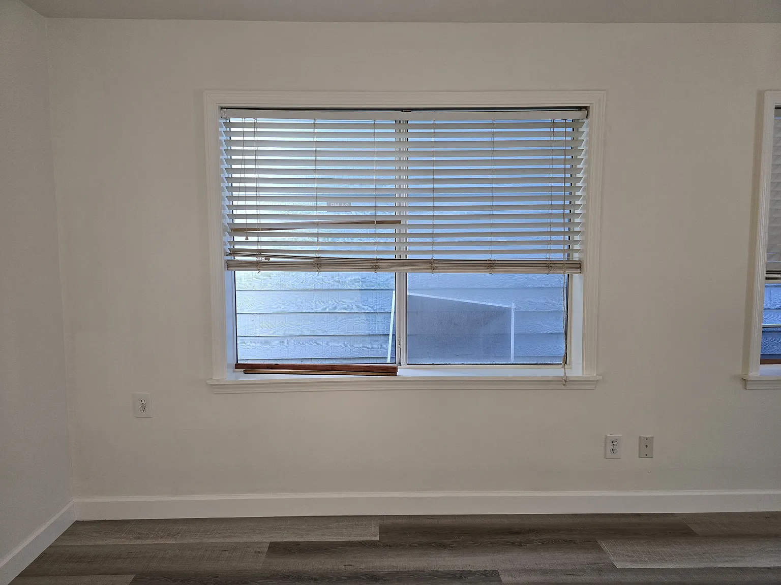3 bed, 2.5 bath, 1358 sqft, $3,890 — Photo 4