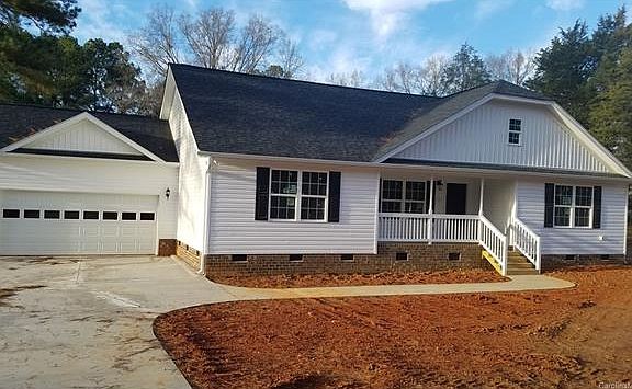 2nd image of 828 Idlewild Dr