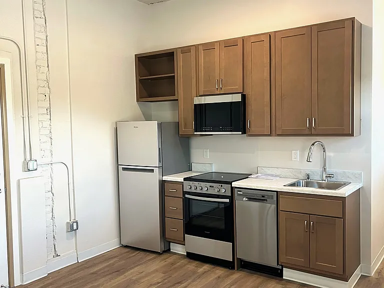 302 Kitchen