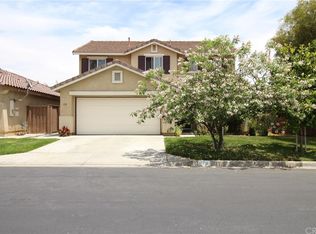 128 Estancia Way, Hemet, CA 92545