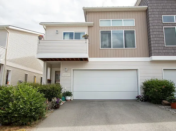 11377 Conquistador Dr, Eagle River, AK 99577