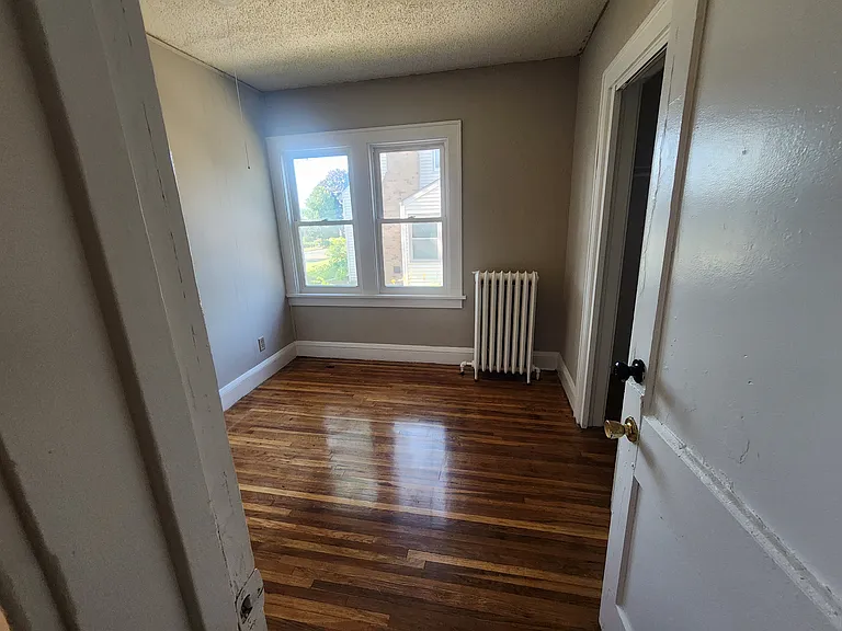 4219 7th St NE — Photo 20