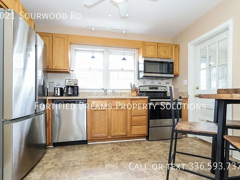 3021 Sourwood Rd — Photo 7