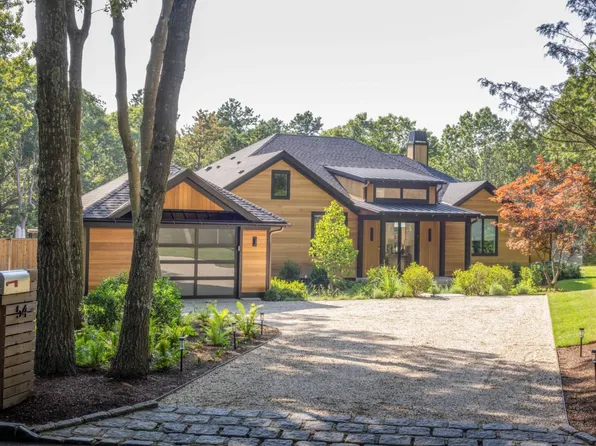 54 Lakeside Ln, Westhampton, NY 11977
