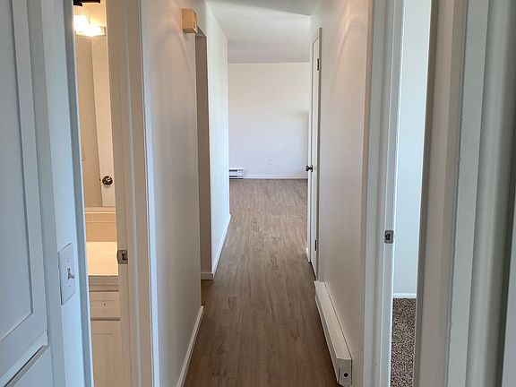 5th image of 610 Chestnut St
