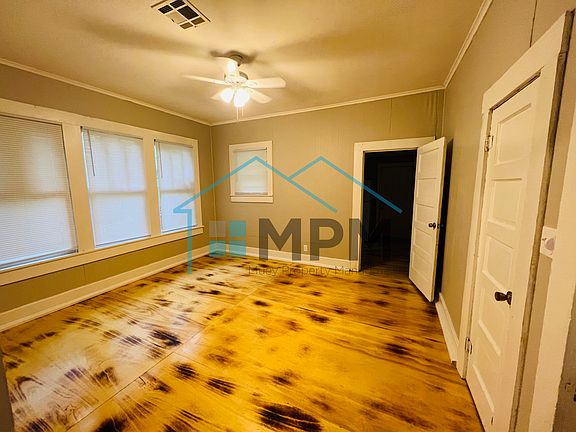 3rd image of 102 S 2nd St #A