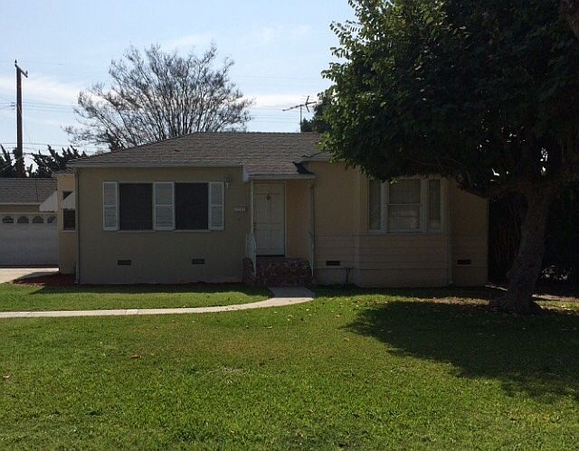1st image of 724 E Barbara Ave