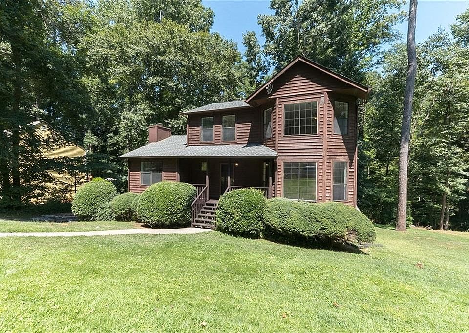 1st image of 550 Villa Ct