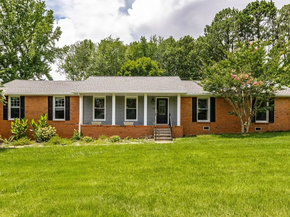 127 Sam Davis Dr, Springfield, TN 37172