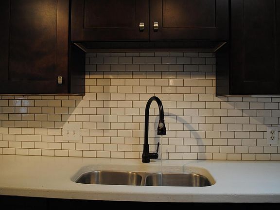 4th image of 951 Leisure World
