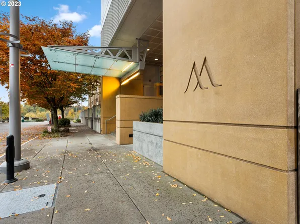 0836 SW Curry St Unit 1004, Portland, OR 97239