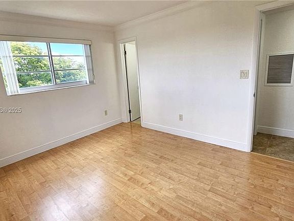 4th image of 650 Coral Way