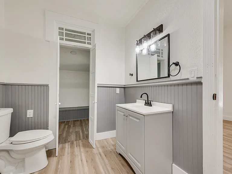 309 Poplar St — Photo 16