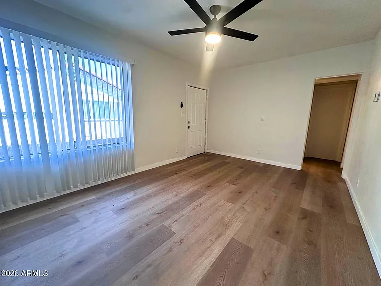 3927 N Longview Ave #2 — Photo 6