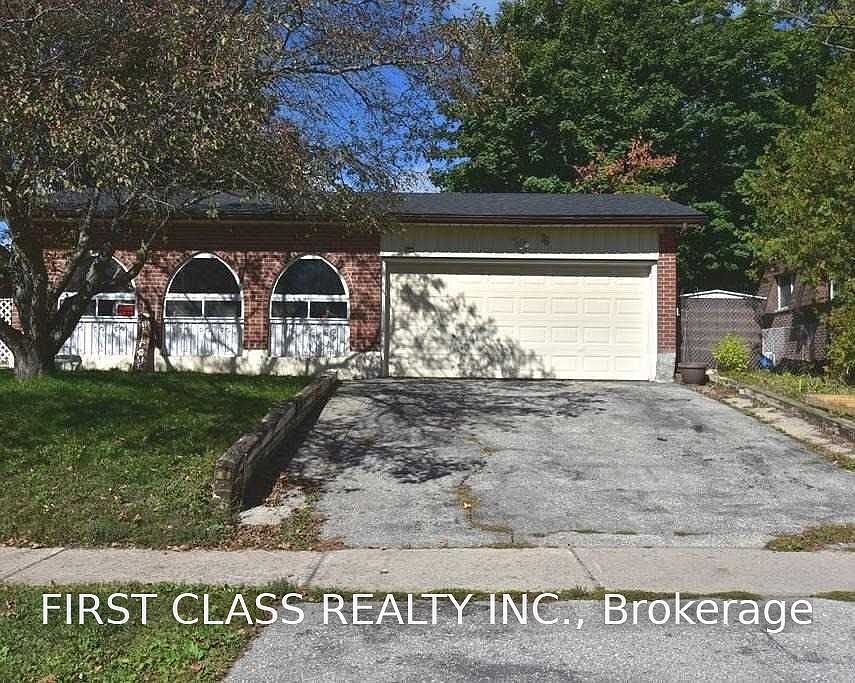 1st image of 76 Cundles Rd E