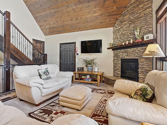 3rd image of 21244 Rubys Way