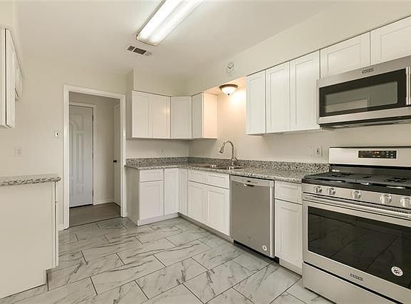 5th image of 2234 Gen Collins Ave