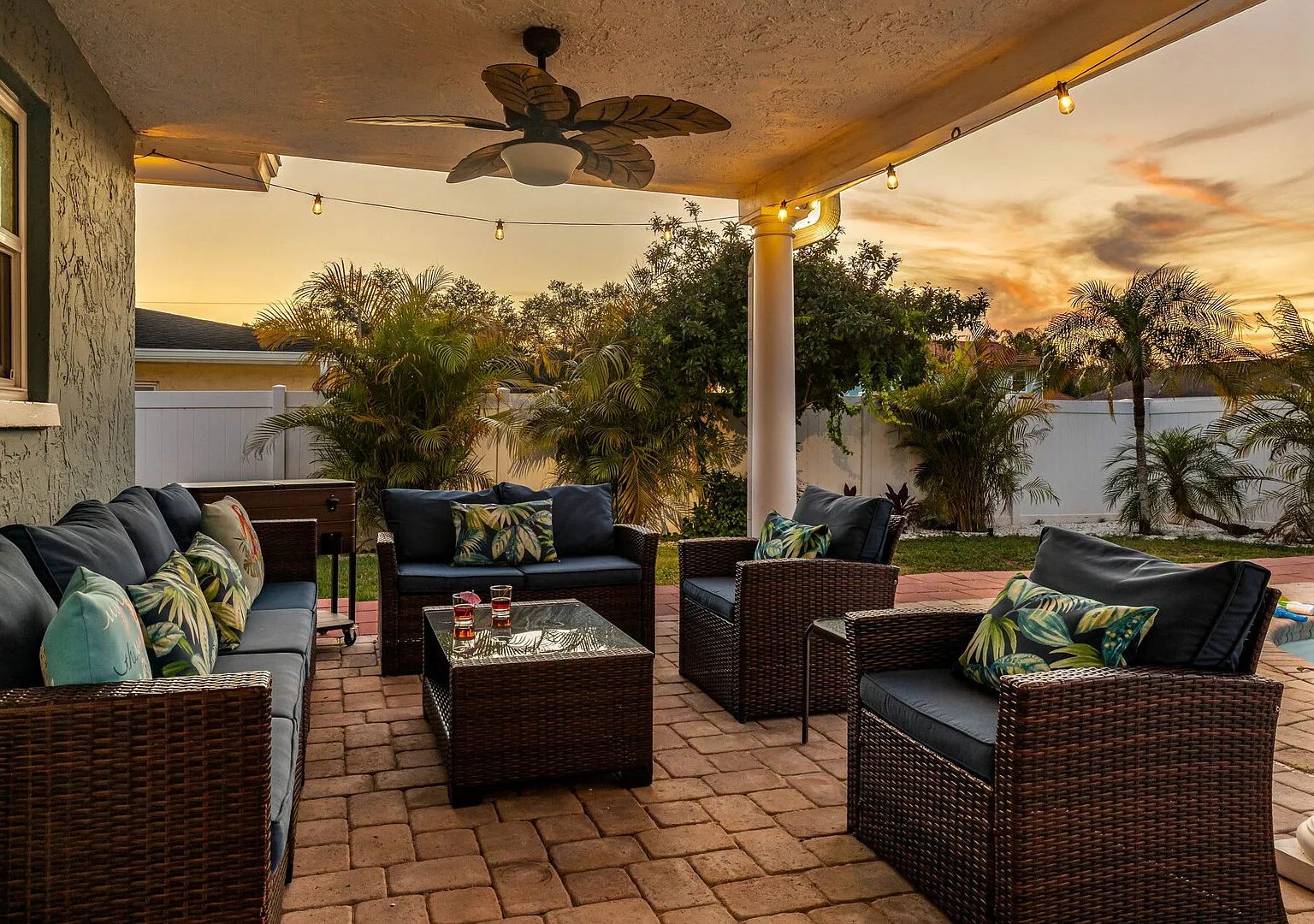 The Golden Palm | Pool & Game Room | Sleeps 8 — Photo 2
