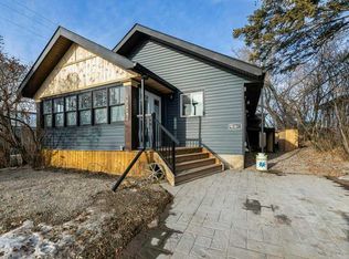 4836 49th St, Innisfail, AB T4G1N2