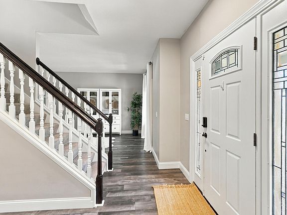 5th image of 20365 Lake Ridge Dr