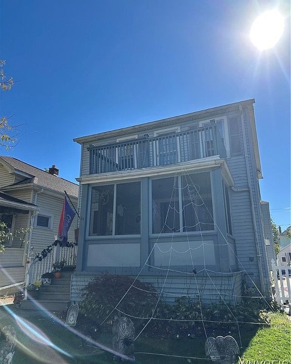 1st image of 84 N End Ave