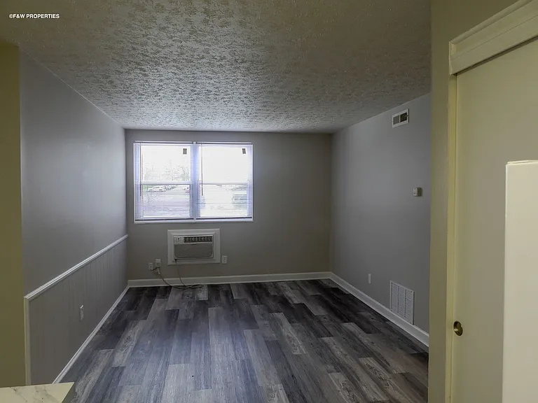 LongView Apartments — Photo 60