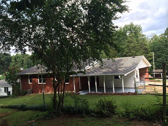 2nd image of 4068 Cheoah Dr