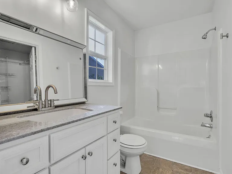 427 Sierra Ct — Photo 9
