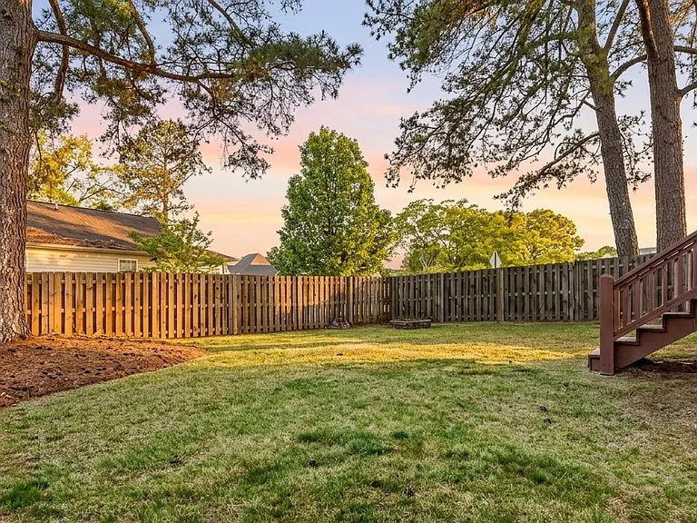 Fully fenced-in backyard