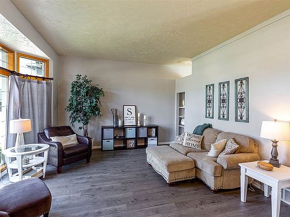 4th image of 7108 N Deschutes Dr