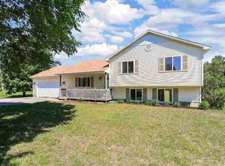 6906 Windwood Dr, Lake Ann, MI 49650