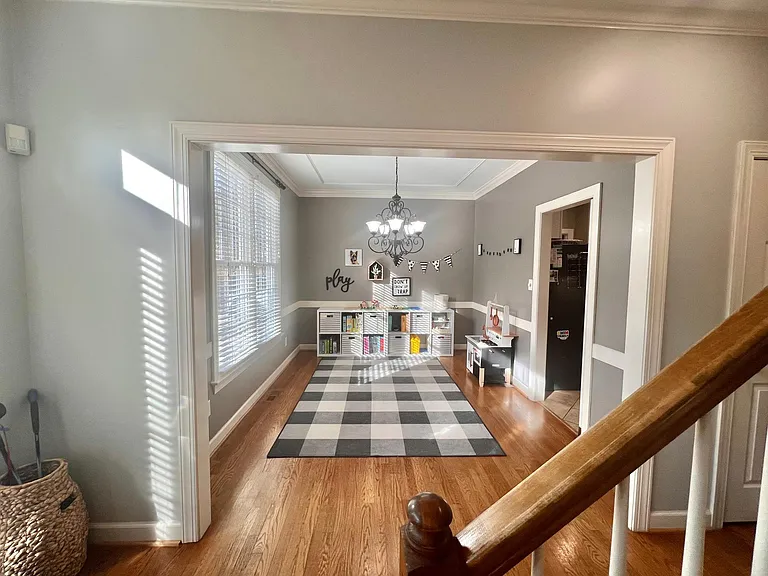 111 Lulworth Ct — Photo 23
