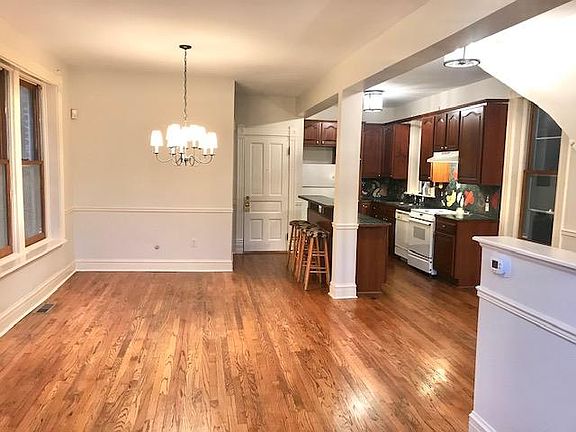 Open plan kitchen dining area